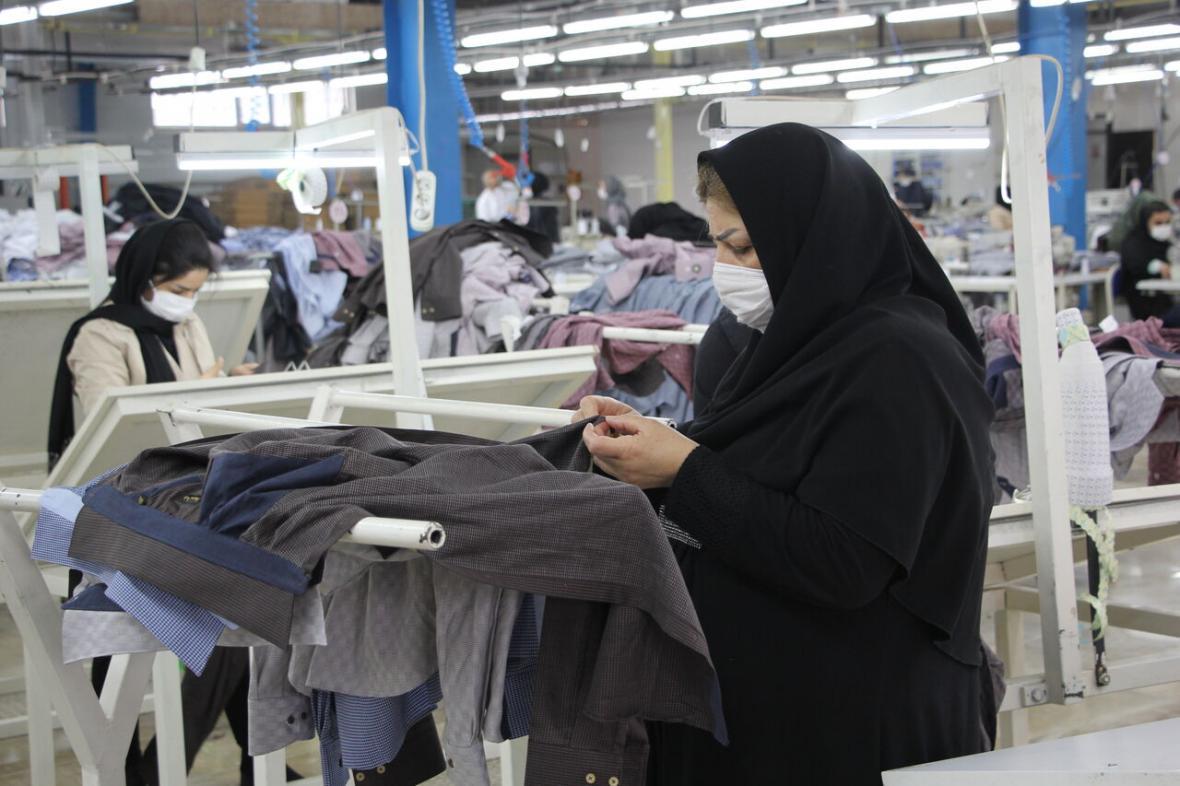 خبرنگاران پرداخت یکهزار و 600 میلیارد ریال تسهیلات به واحدهای خبرنگاران پرداخت یکهزار و 600 میلیارد ریال تسهیلات به واحدهای تولیدی خوزستان
